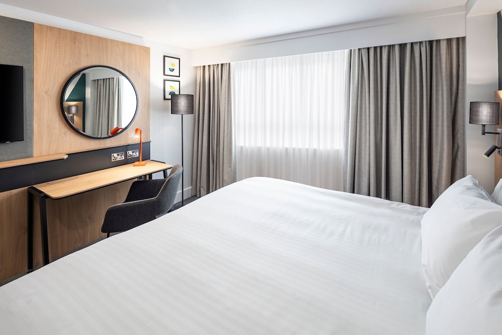 Holiday Inn Gloucester-Cheltenham by IHG