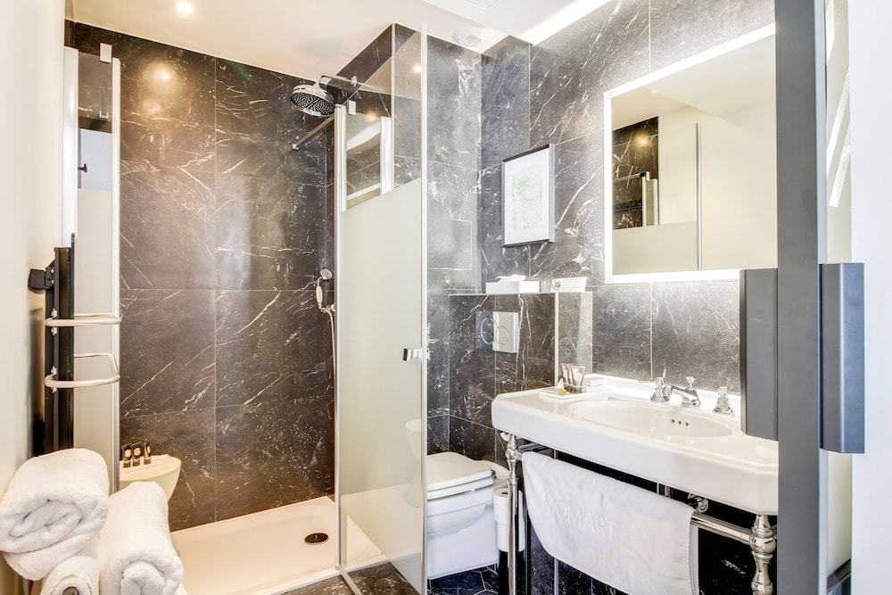 Mom’Art Hotel