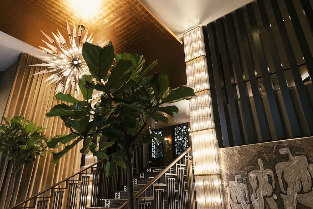 The One Alma Paris