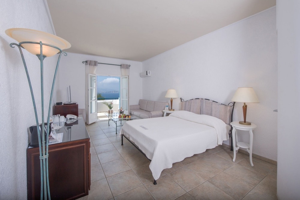 Aegialis Hotel & Spa