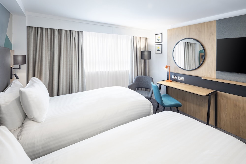 Holiday Inn Gloucester-Cheltenham by IHG