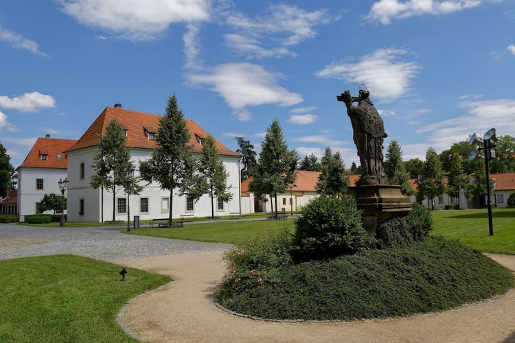 hotel image 0