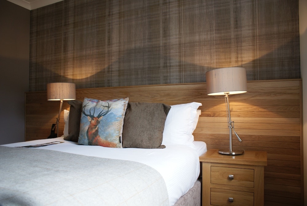 The Glen Mhor Hotel and Uile-bheist Brewery & Distillery