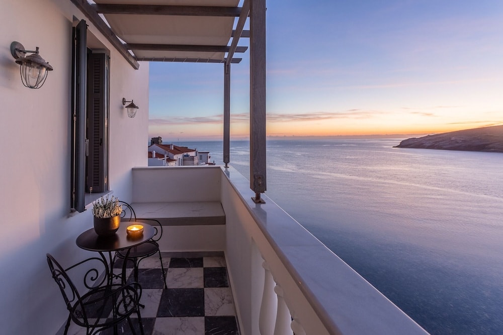 Camara Suites