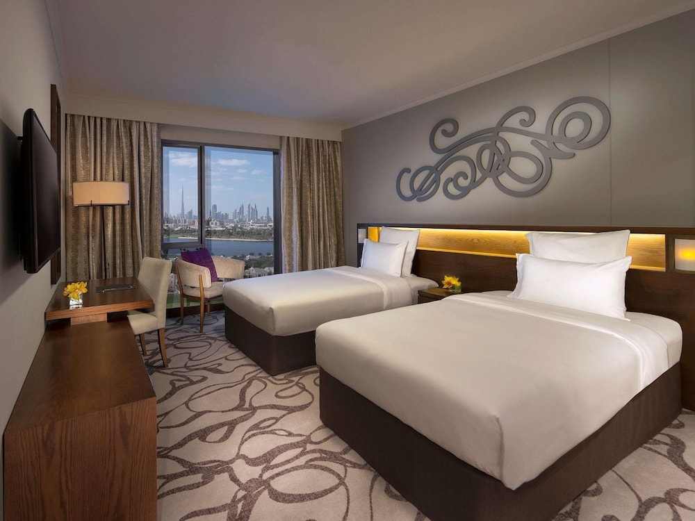 Pullman Dubai Creek City Centre Residences