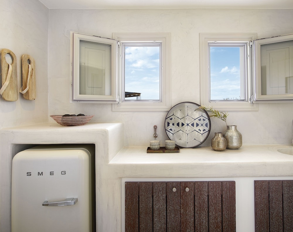 Santo Pure Oia Suites & Villas