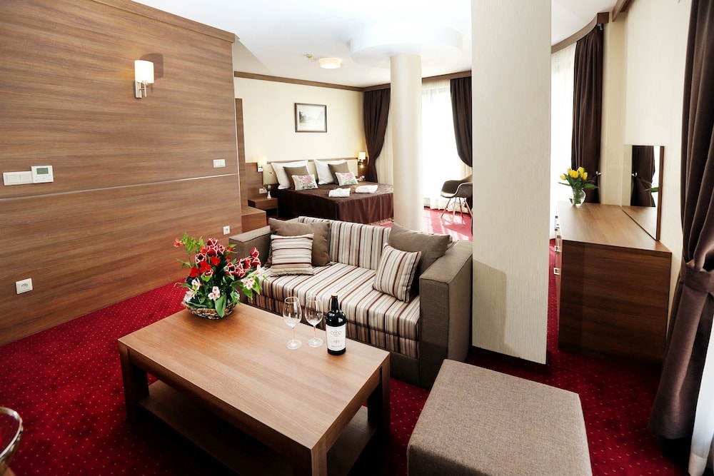 COOP Hotel