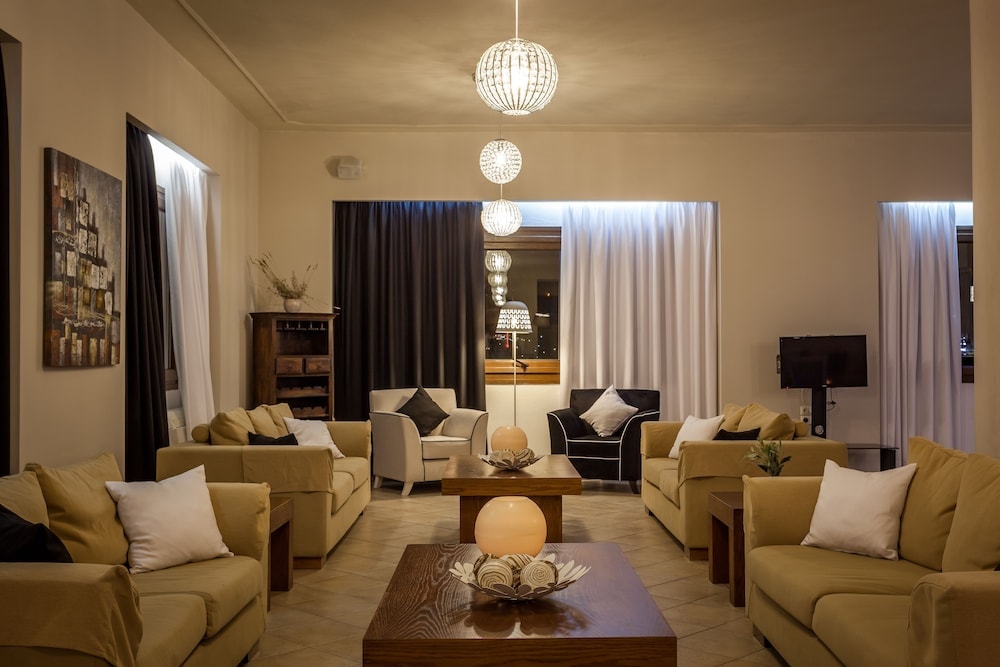 Skopelos Holidays Hotel & Spa
