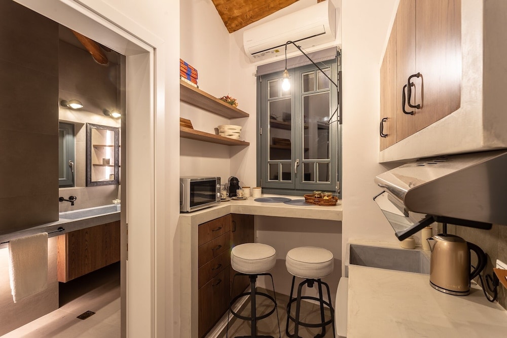 Camara Suites