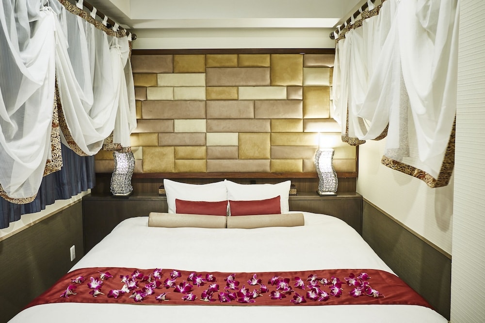 Hotel Petit Bali Higashishinjuku - Adults Only
