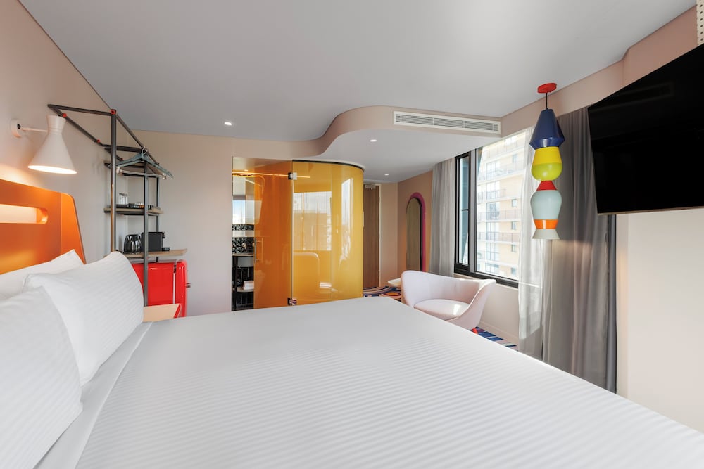 ADGE Hotel & Residences