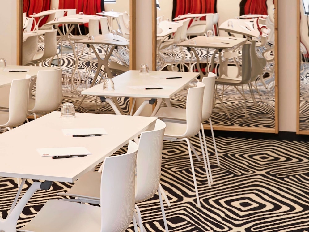 meeting & event spaces