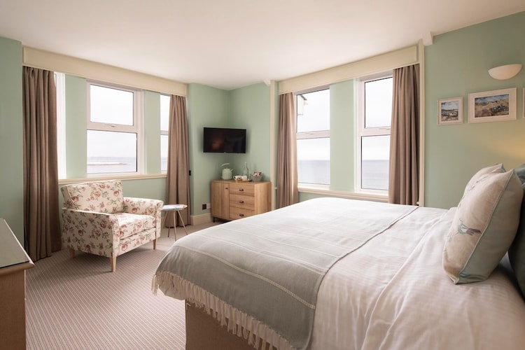 hotel image 0