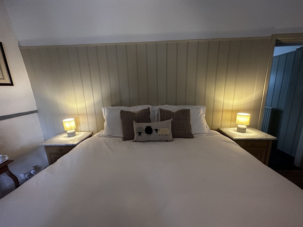 The Woolpack Hotel