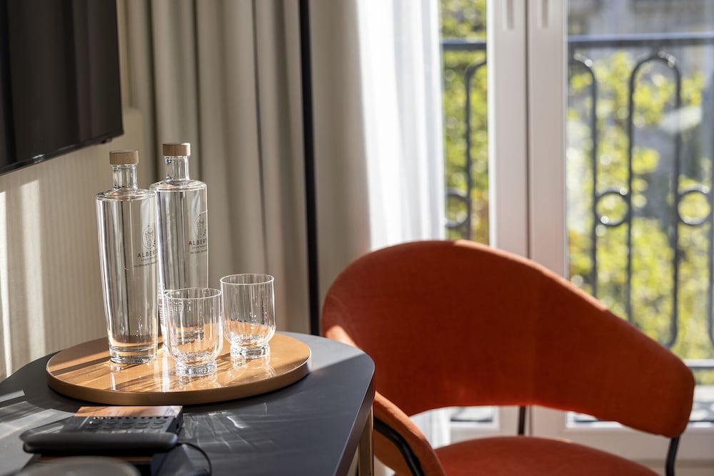 Alberte Hotel