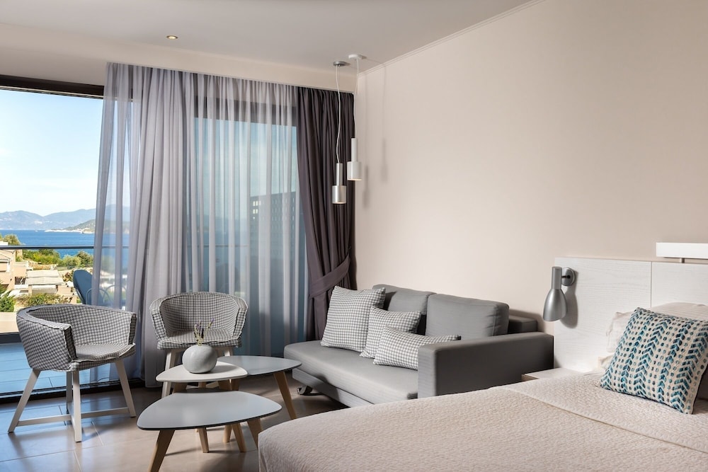 Kassandra Bay Resort, Suites & Spa