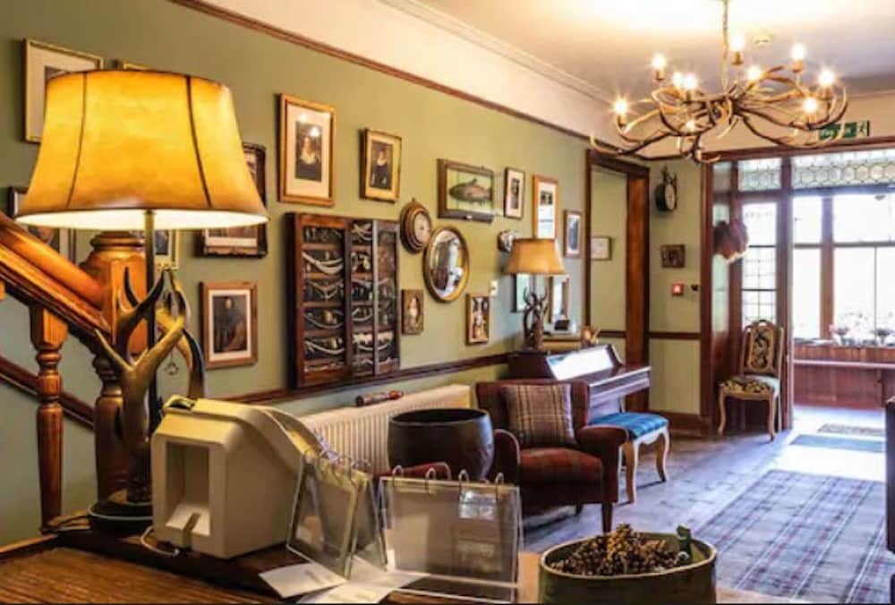 Whitebridge Hotel