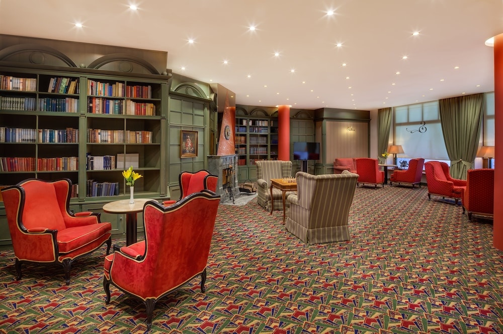 Hotel Savoy