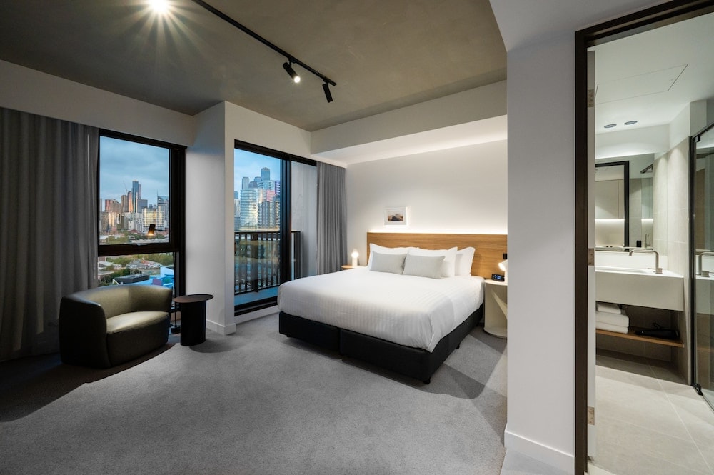 Nesuto Docklands Apartment Hotel