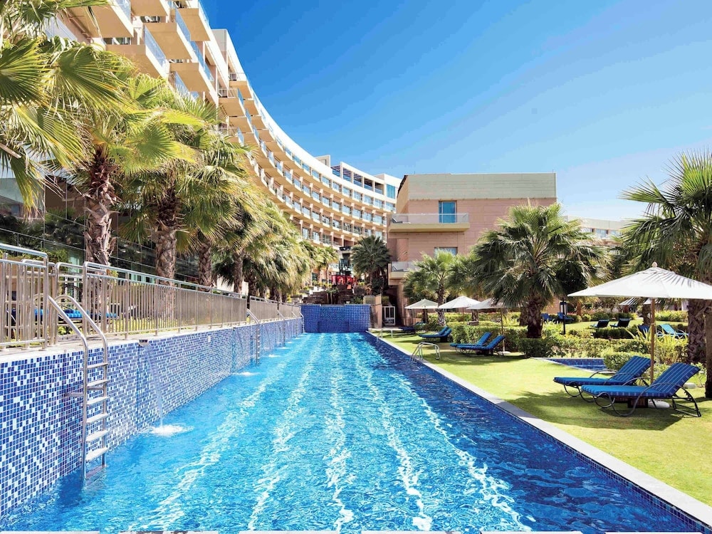 Rixos The Palm Hotel & Suites