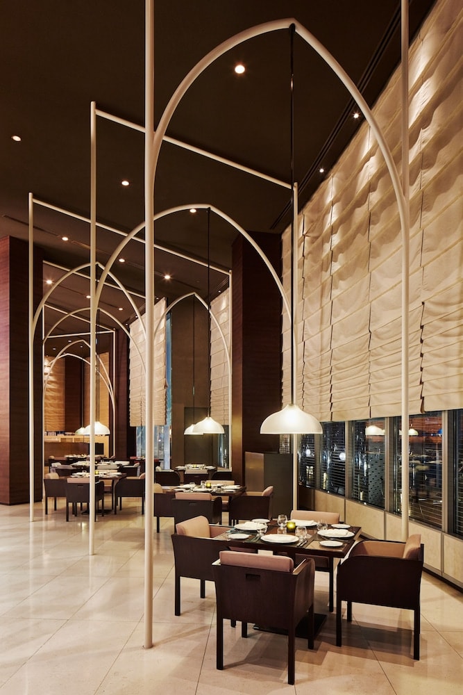Armani Hotel Dubai, Burj Khalifa