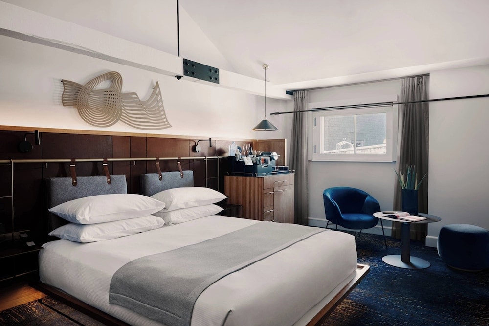 Pier One Sydney Harbour, Marriott Autograph Collection
