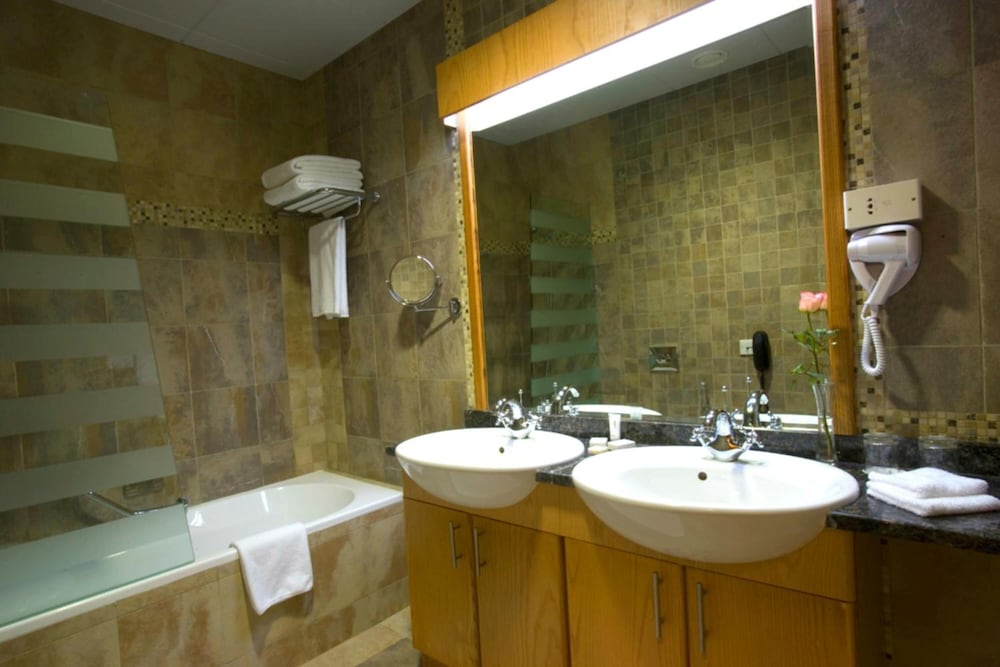 Al Khoory Hotel Apartments
