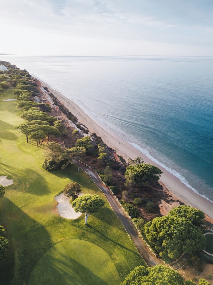 Pine Cliffs Suites