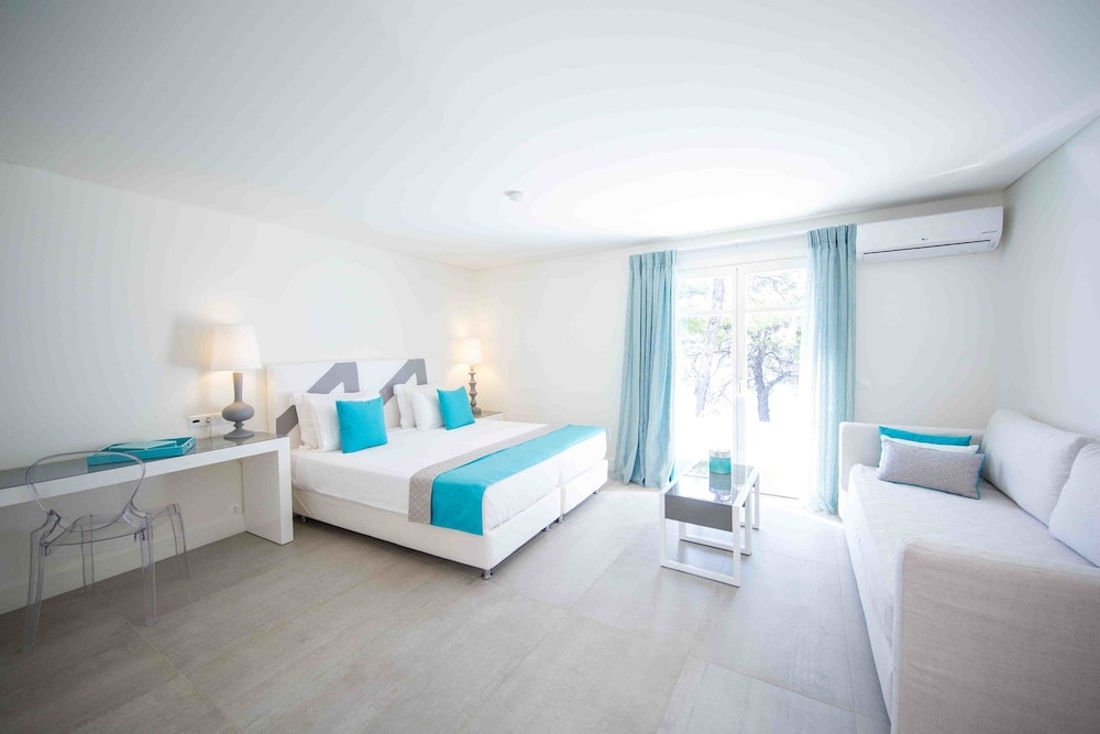 Marpunta Resort