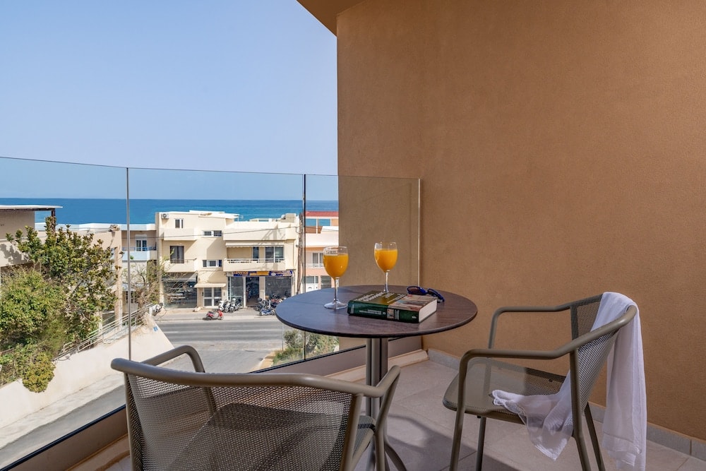 Minos Ambassador - Adults only