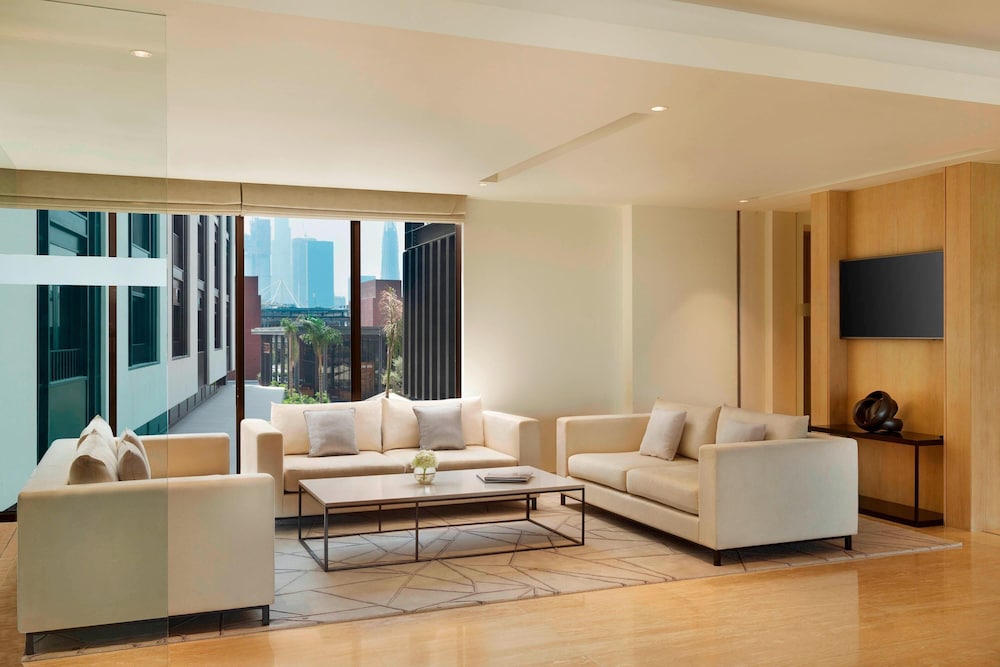 La Ville Hotel & Suites CITY WALK, Dubai, Autograph Collection