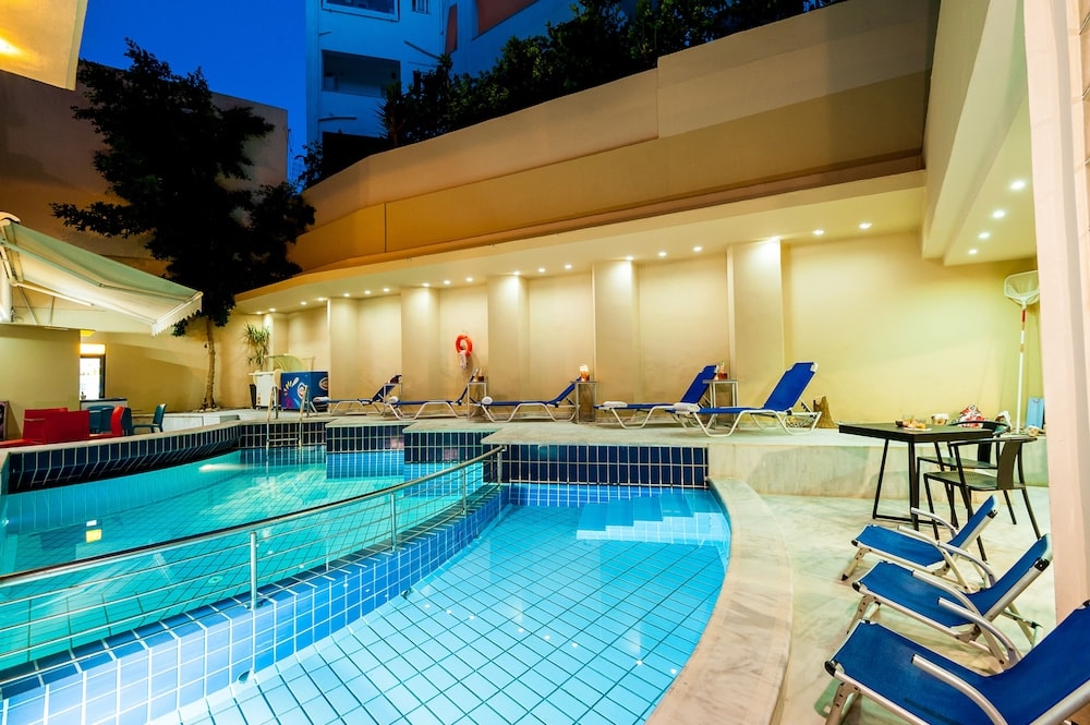 Elina Hotel Apartments