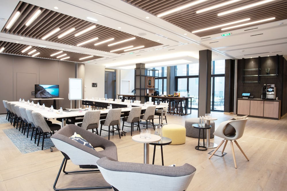 meeting & event spaces
