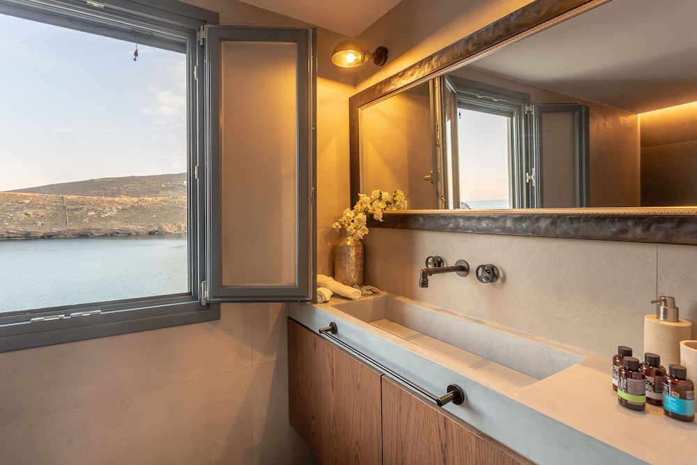 Camara Suites