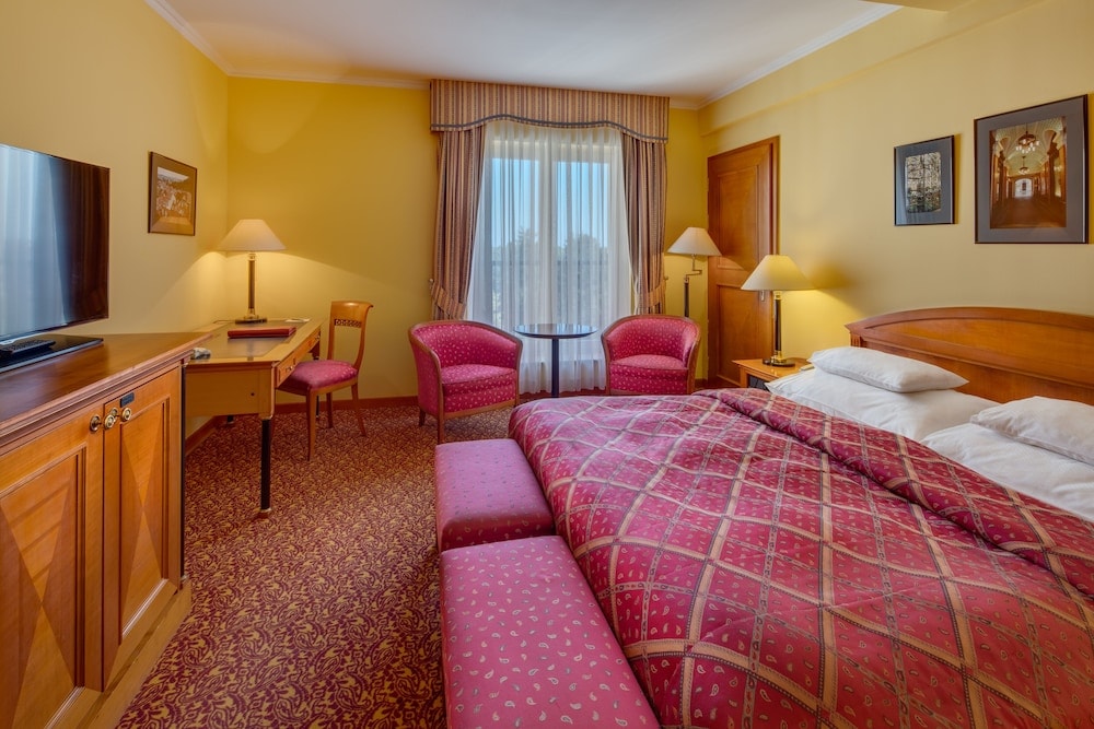 Hotel Savoy