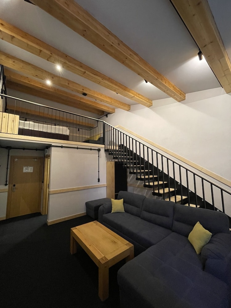 ART HOTEL 158