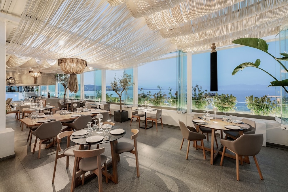 Las Hotel & Spa