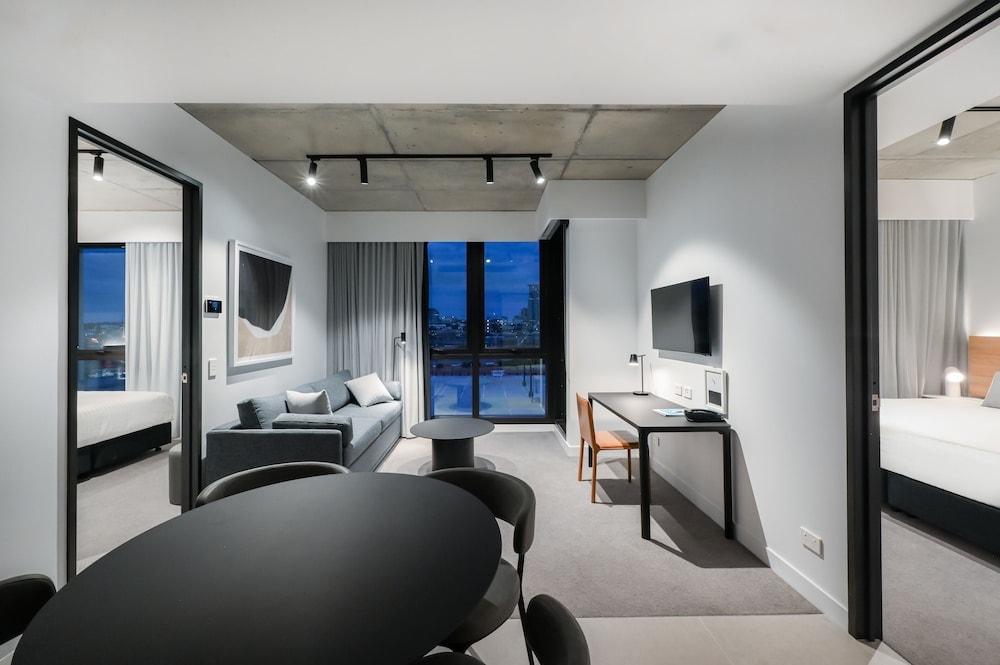 Nesuto Docklands Apartment Hotel