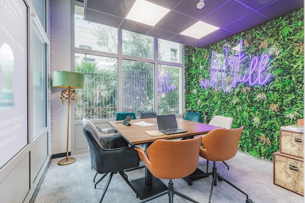 meeting & event spaces