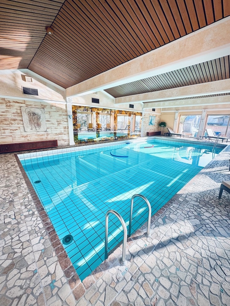 Hotel Alpenhof