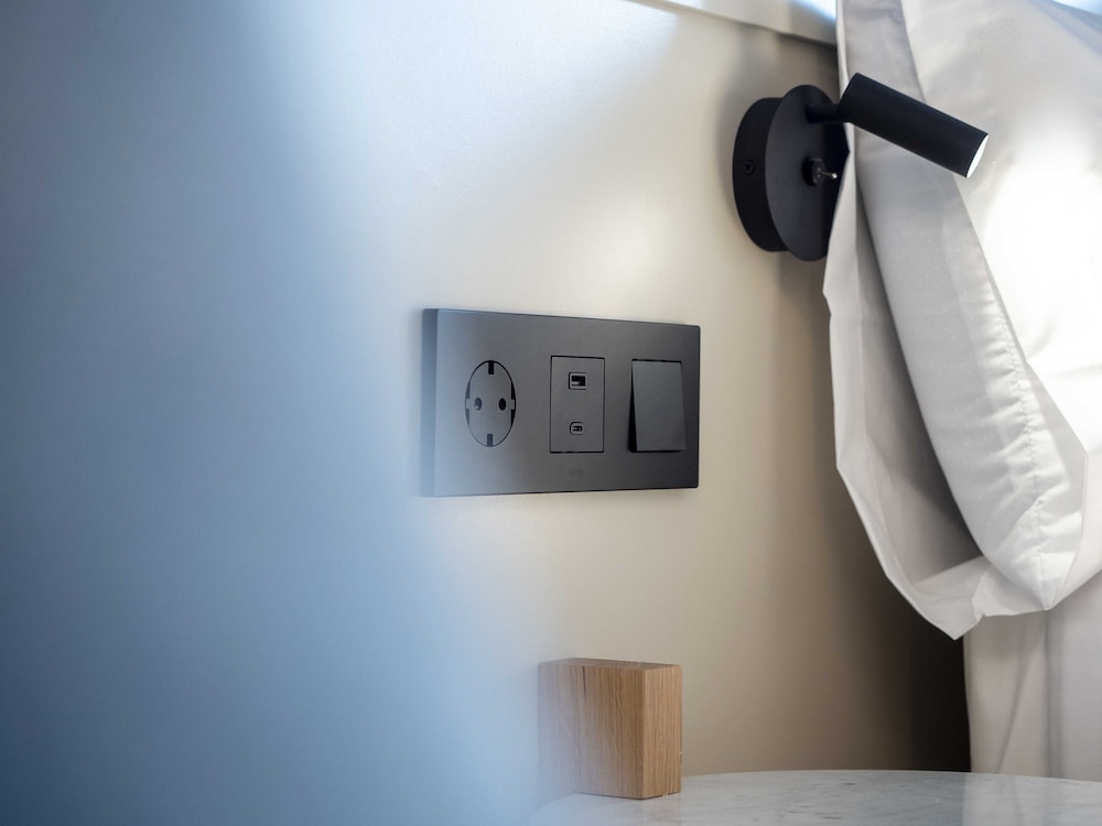 Arcelon Hotel