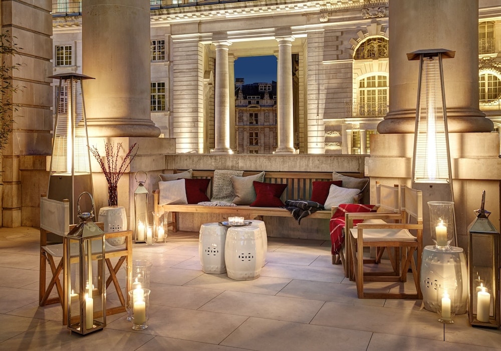 outdoor bbq area