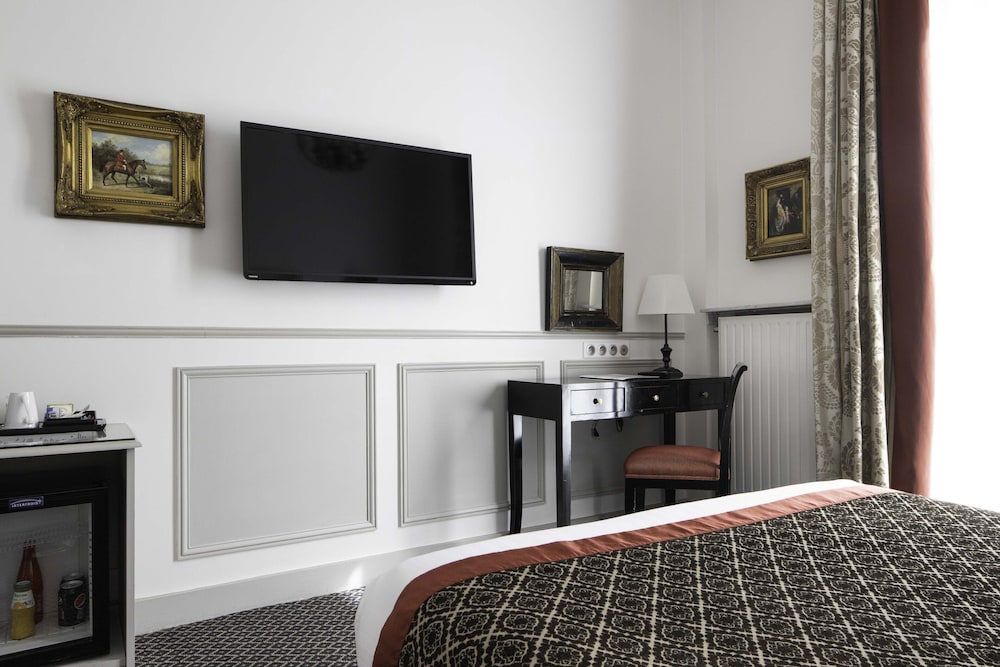 Hôtel Bradford Elysées – Astotel