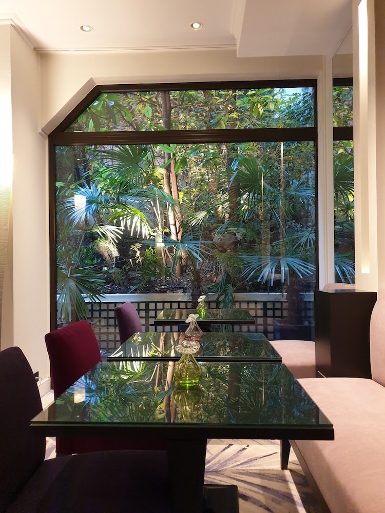 Hôtel Garden Elysées