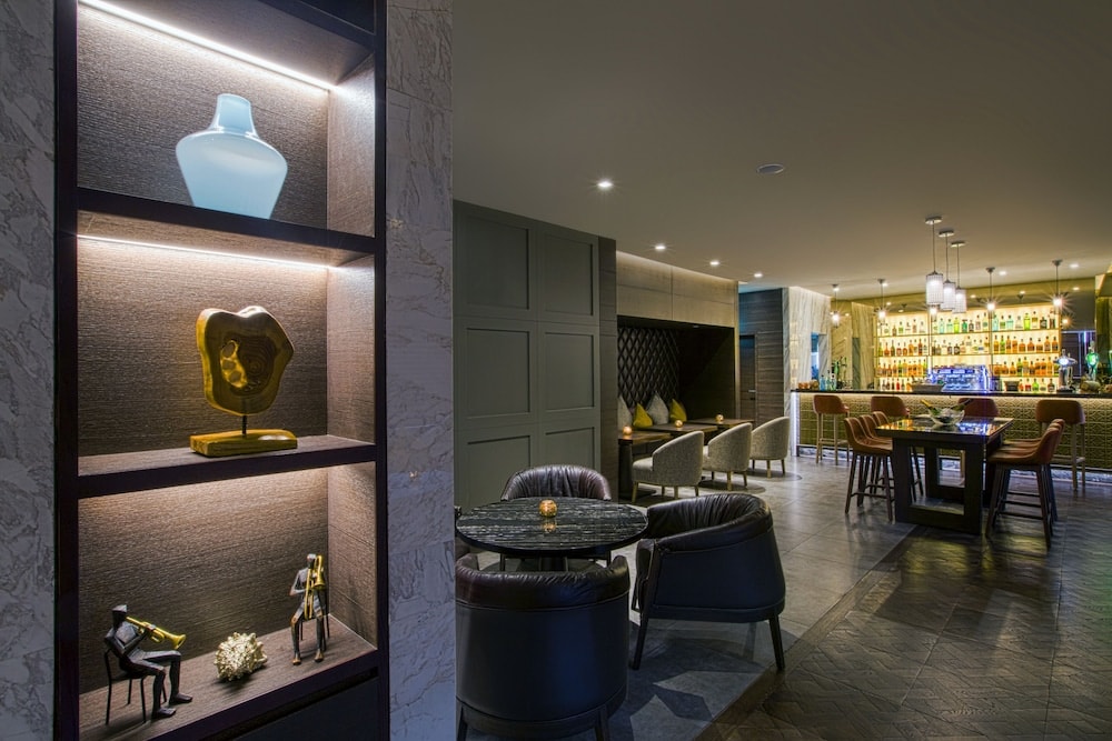 Grayton Hotel Dubai