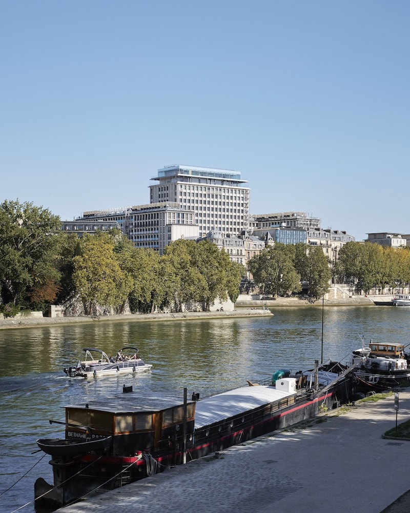 SO/ Paris Hotel