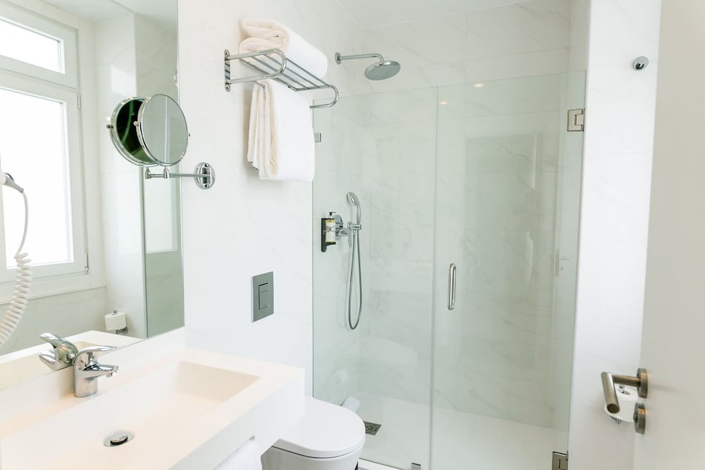 Lx SoHo Boutique Hotel by RIDAN Hotels