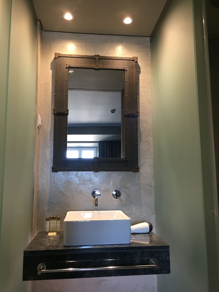 Dalma Old Town Suites