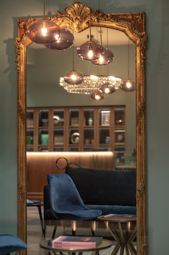 Lyric Hotel Paris