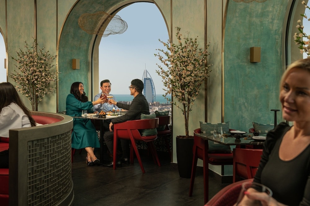 Sheraton Mall of the Emirates Hotel, Dubai
